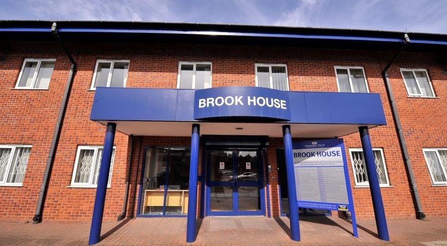Brook House Brook House, Tipton
